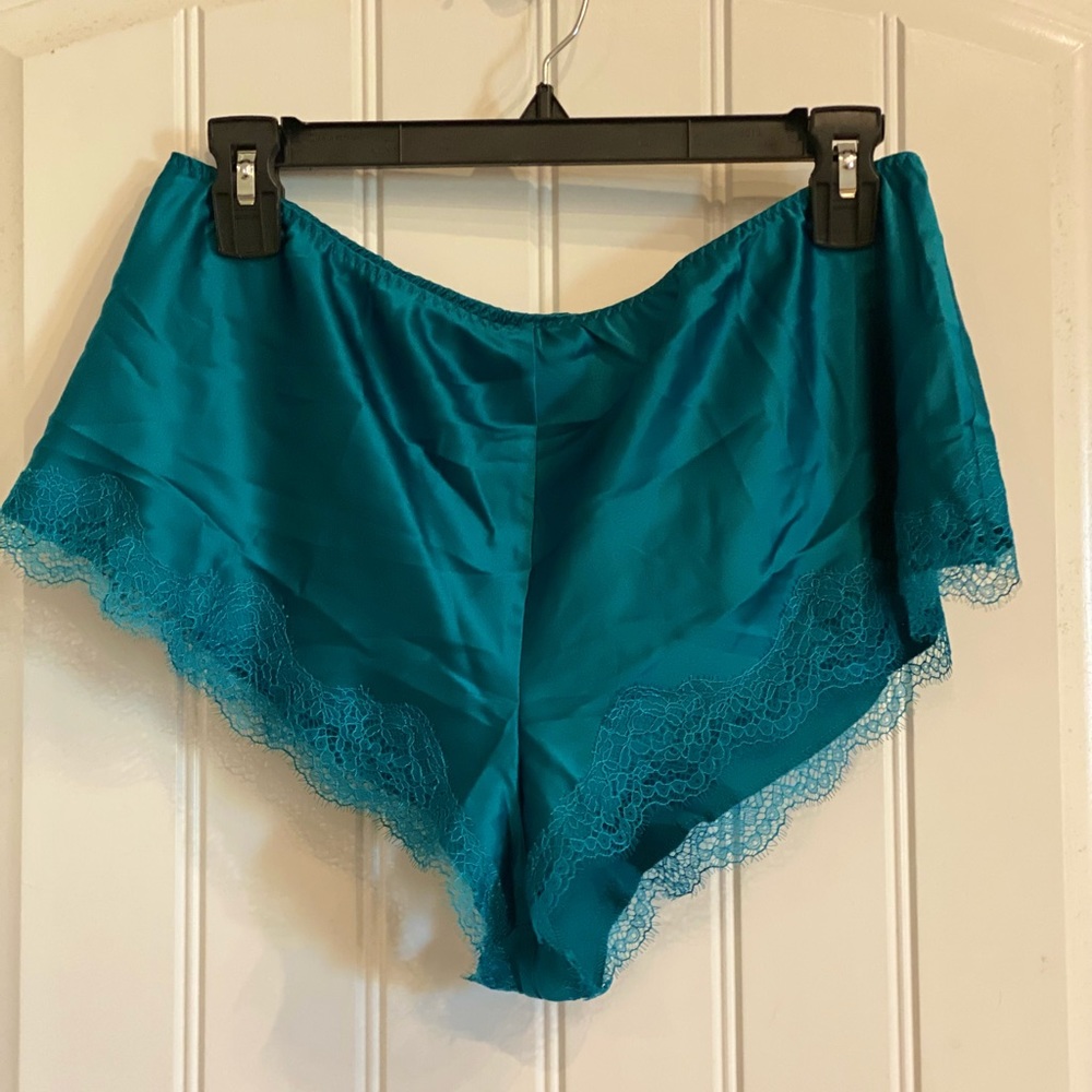 Women’s Victoria’s Secret Sleep Bottoms